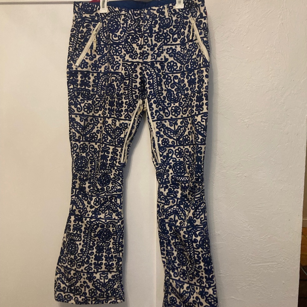 Burton Navy and Cream Patterned Ski Pants